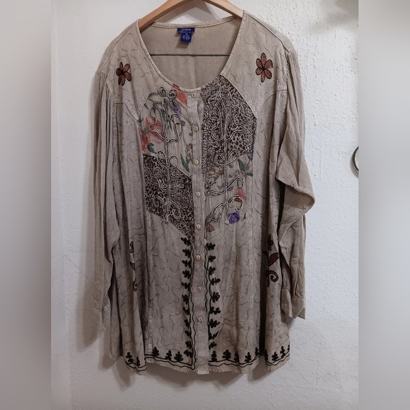 Learning Resources Tops - Floral Embroidered Beige Blouse